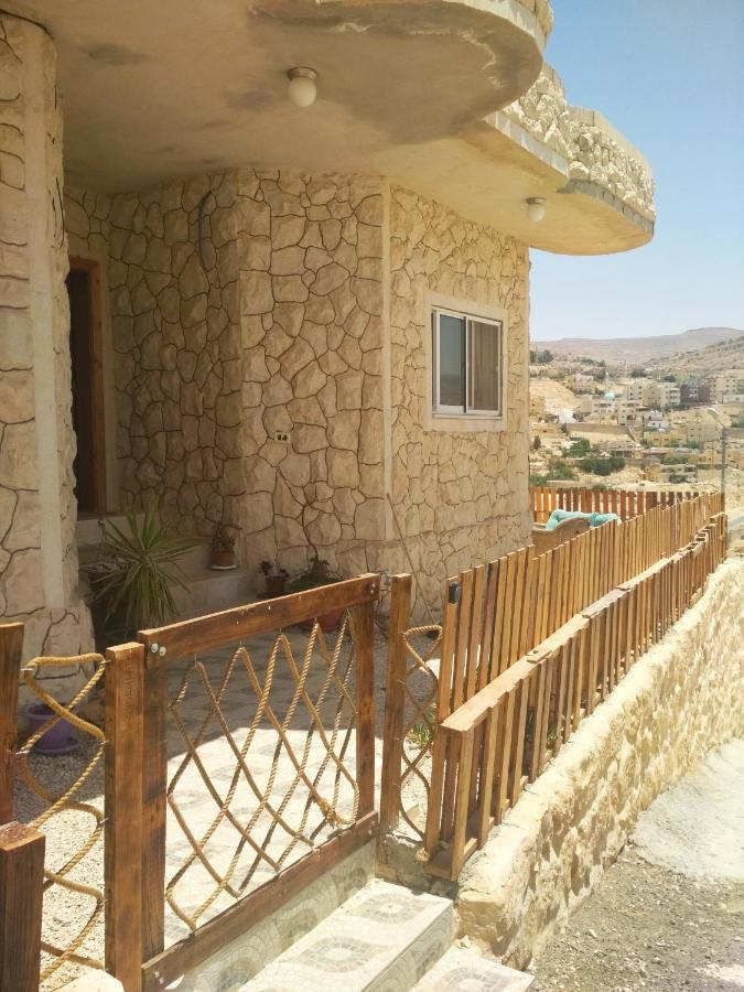 The Little B&B On The Hill Wadi Musa Exterior foto